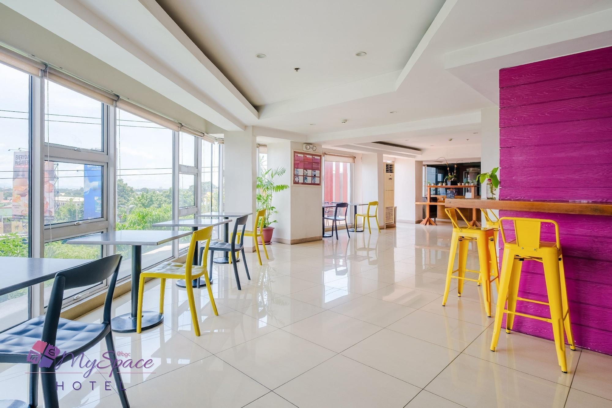 Myspace Hotel @Bgc Pasig City Buitenkant foto