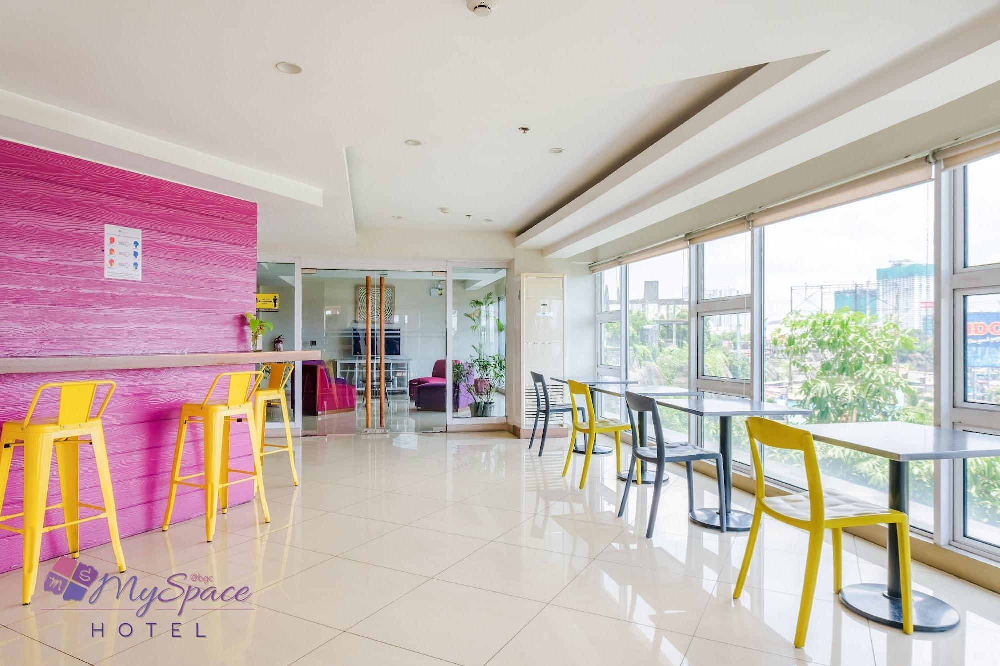 Myspace Hotel @Bgc Pasig City Buitenkant foto