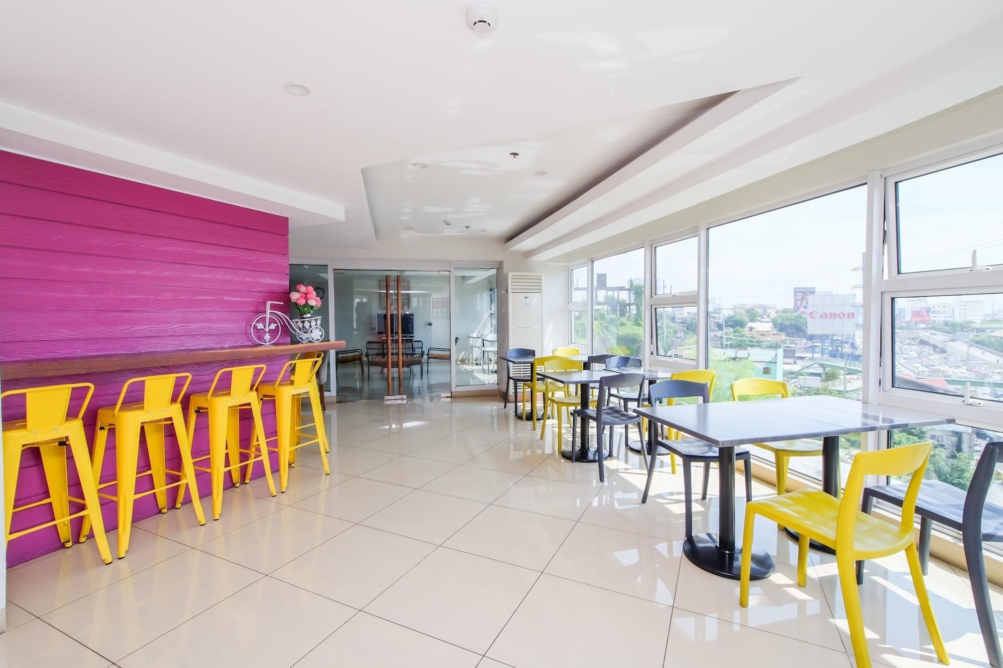 Myspace Hotel @Bgc Pasig City Buitenkant foto